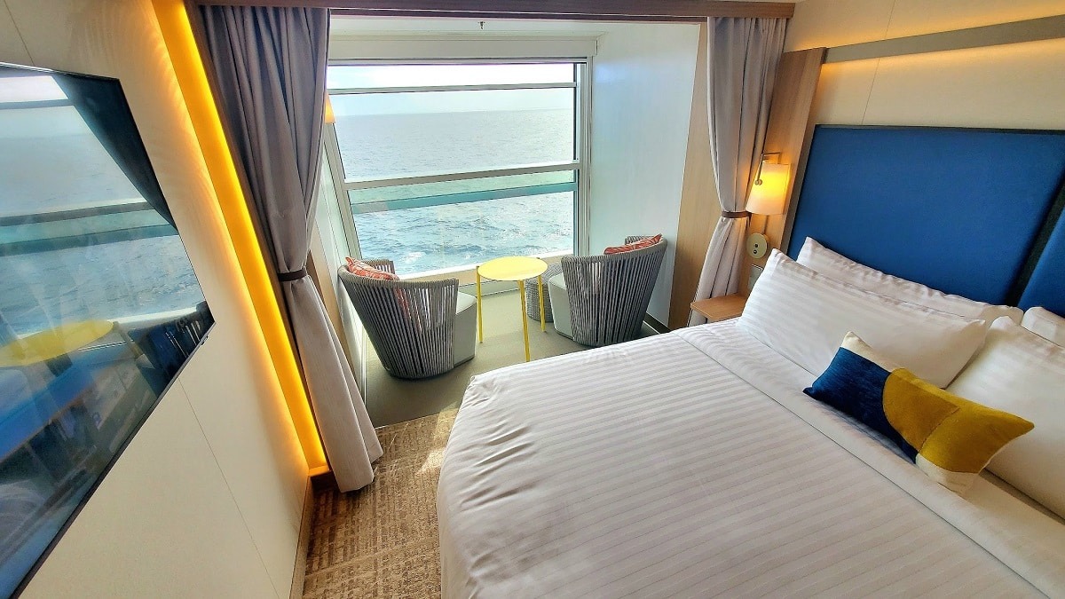 کابین بالکن دار